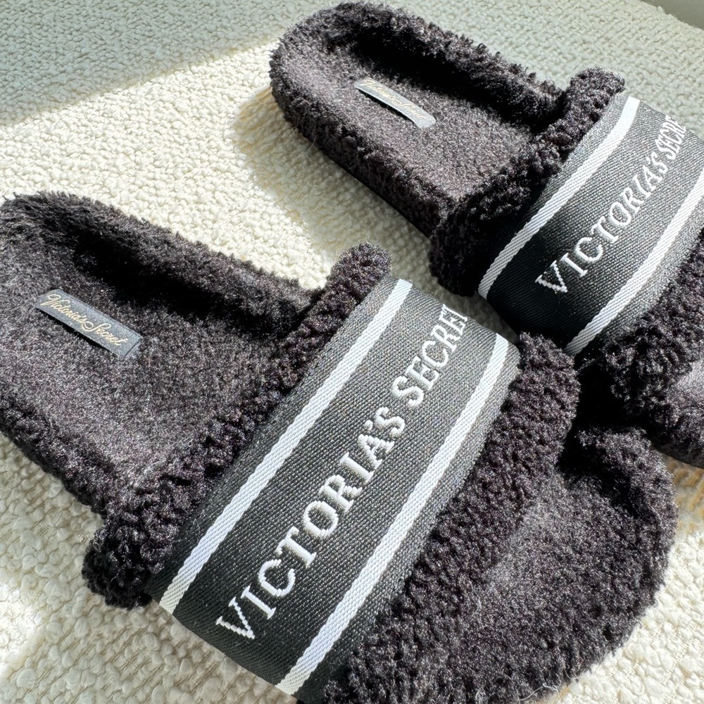 Slippers Victoria Secrets in perfect condition - Picture 4 of 8